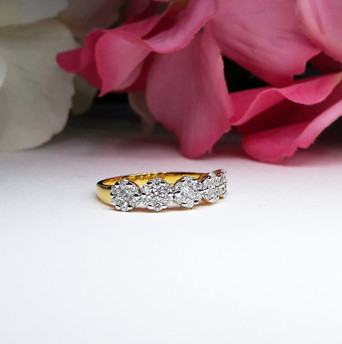 สั่งผลิตเพชรเบลเยี่ยมคัท แหวนแต่งงาน แหวนหมั้น ใส่เที่ยว ออกงาน แหวนทองคำ 18K เพชรแท้ 0.57 กะรัต 2.47 กรัม น้ำ 99 ราคาถูกมาก มีใบรับประกันค่ะ