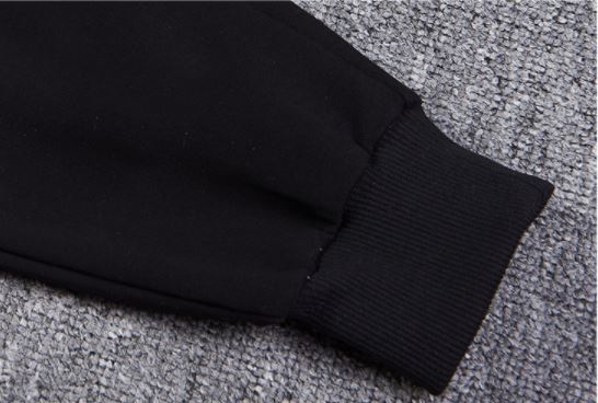 ชุดฮิปฮอปแขนยาวสีดำ-แดง แต่งกระเป๋าหน้า