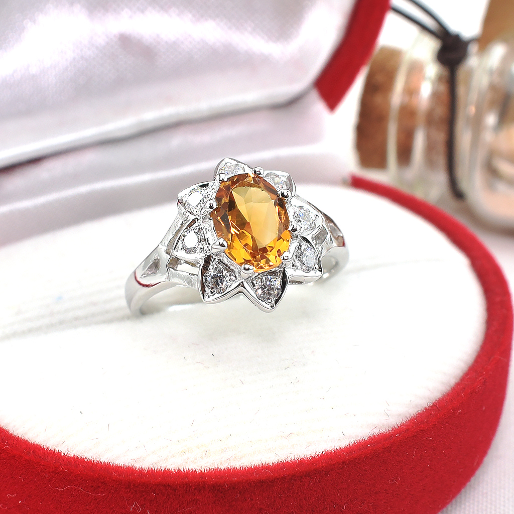 แหวนเงินแท้ราคาถูกชุบทองคำขาว ซิทรินแท้ 1.25 กะรัต เพชรCZ 0.24 กะรัต งานประณีตสวยงาม สั่งผลิตค่ะ