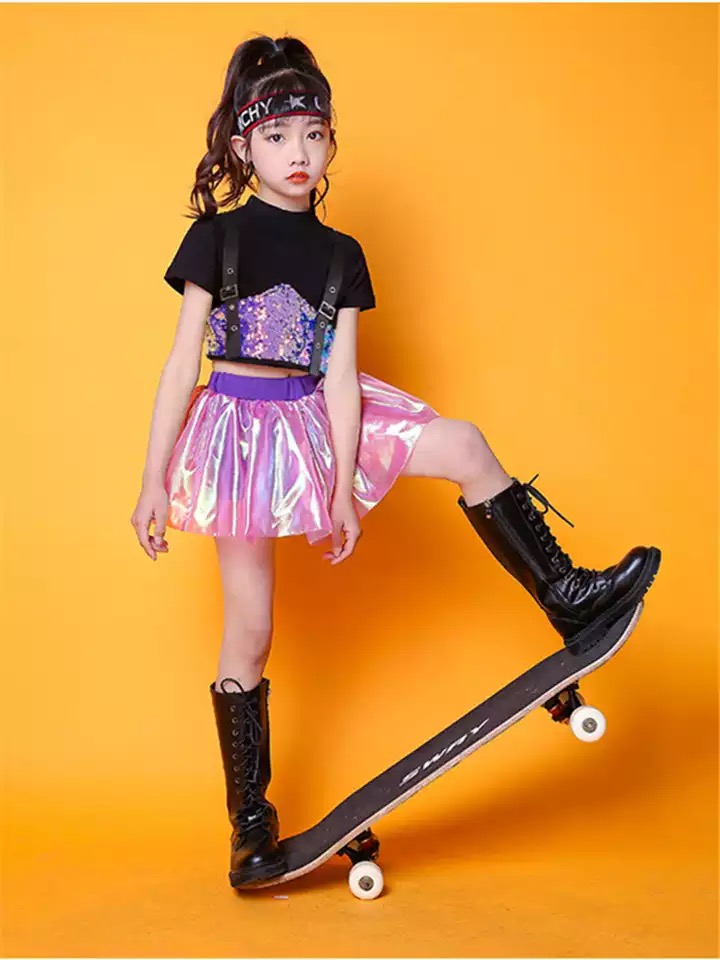 ชุดเต้น ฮิปฮอป เสื้อแขนสั้นสีดำ+กระโปรง วิ้ง