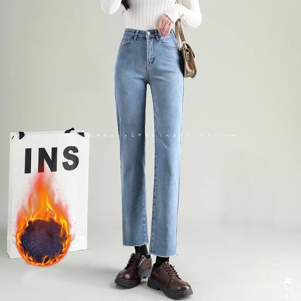Straight Cut Jeans กางเกงยีนส์กันหนาวทรงตรง 5 ส่วน