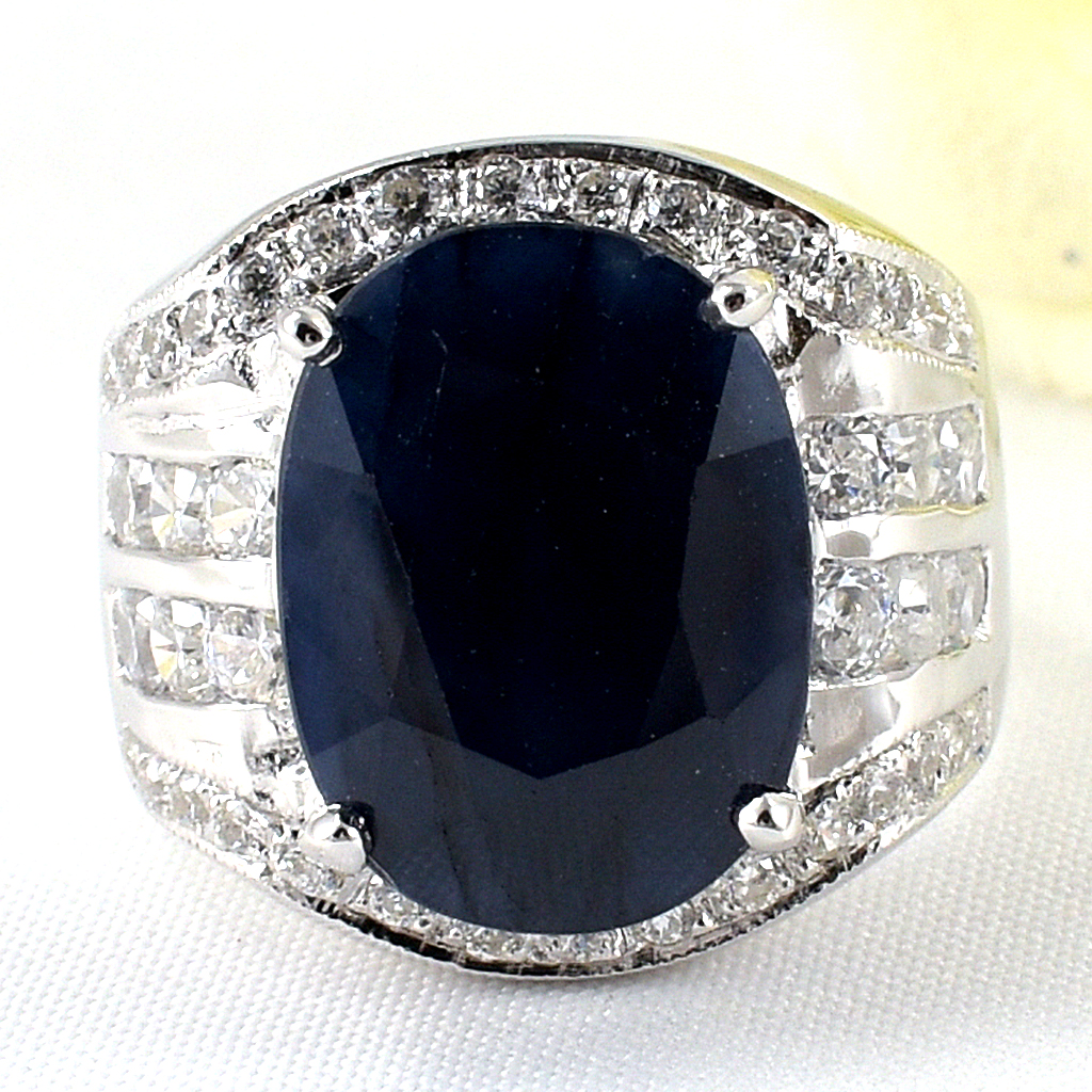 แหวนเงินแท้ราคาถูกชุบทองคำขาว ไพลินแท้ 11.75 กะรัต เพชรCZ 0.85 กะรัต งานประณีตสวยงาม สั่งผลิตค่ะ