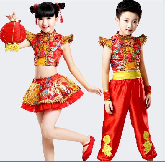 พร้อมส่ง ชุดจีน กี่เพ้า หญิงเอวลอย,ชายเปิดไหล่ สีแดง