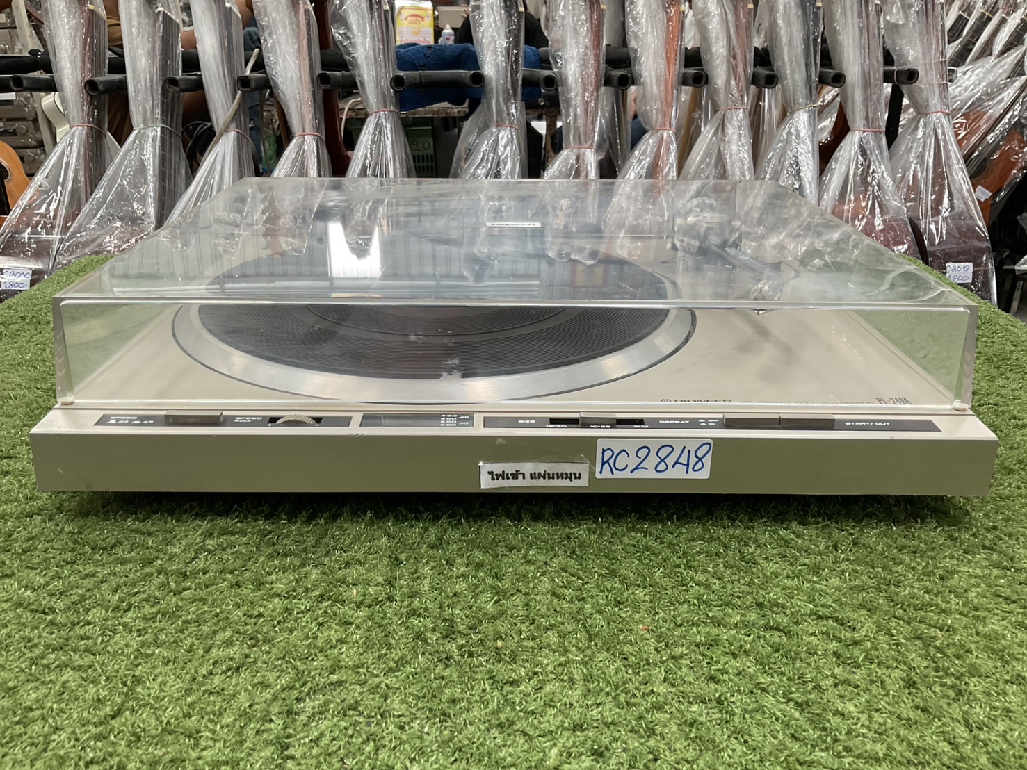 เครื่องเล่นแผ่นเสียง PIONEER : PL-240A