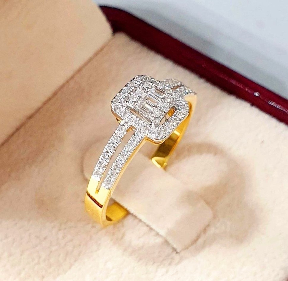 พร้อมส่งและสั่งผลิตแหวนเพชรลูกคุณหนู แหวนแต่งงาน แหวนหมั้น ใส่เที่ยว ออกงาน แหวนทองคำ 9K เพชรเกสรแท้ 0.22 กะรัต 52 เม็ด เพชรบาเก็ต 0.06 กะรัต 3 เม็ด ราคาถูกมาก ส่งฟรี