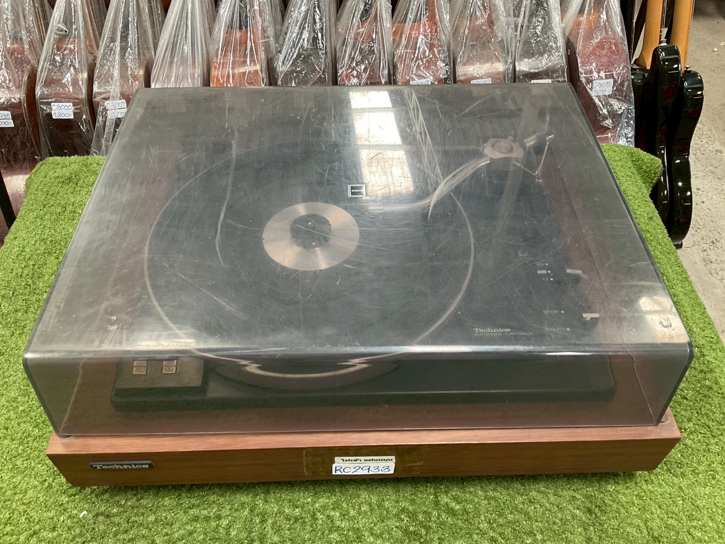 เครื่องเล่นแผ่นเสียง Technics : SL-29
