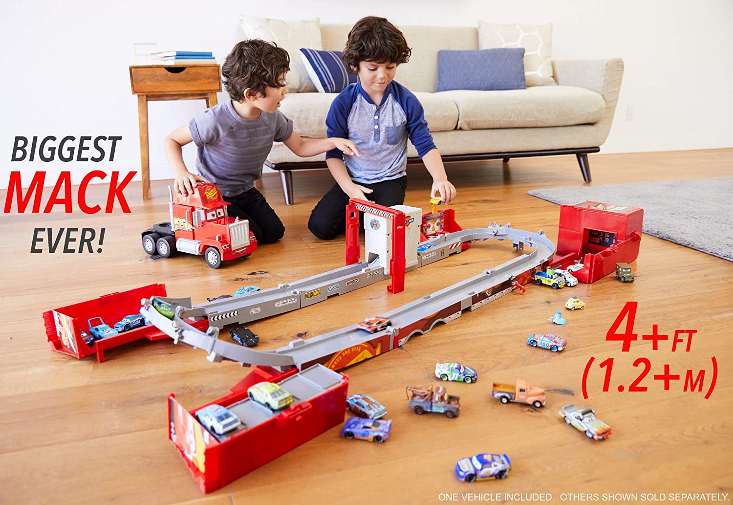 รถขนาดใหญ่ 2 in 1 Disney Pixar Cars Super Track Mack Playset