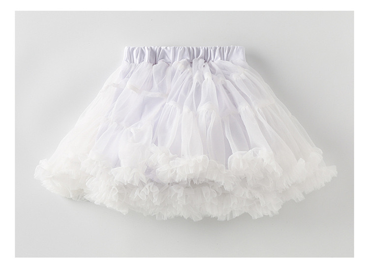 ชุดเต้น ชุดเชียร์ เสื้อแขนสั้นZERO +กระโปรงระบายชั้นสีขาว