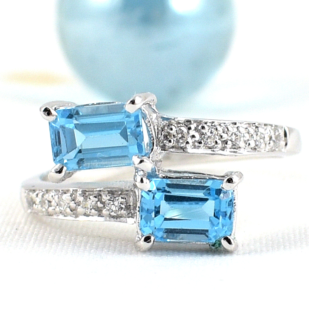 แหวนเงินแท้ราคาถูกชุบทองคำขาว สวิสบลูโทปาซแท้ 0.75 กะรัต เพชรCZ 0.10 กะรัต งานประณีตสวยงาม สั่งผลิตค่ะ