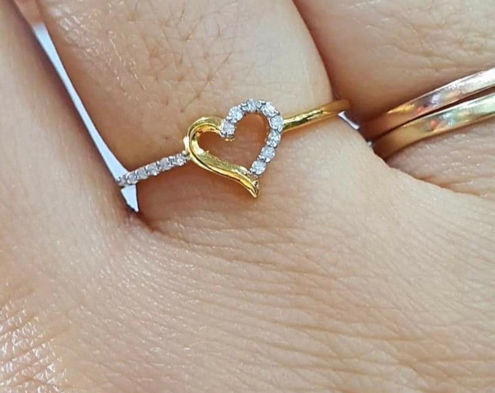 พร้อมส่งและสั่งผลิตแหวนเพชรสายหวาน สายรักแท้ แหวนแต่งงาน แหวนหมั้น ใส่เที่ยว ออกงาน แหวนทองคำ 9K เพชรกุหลาบแท้ 0.05 กะรัต 14 เม็ด ราคาถูกมาก ส่งฟรี