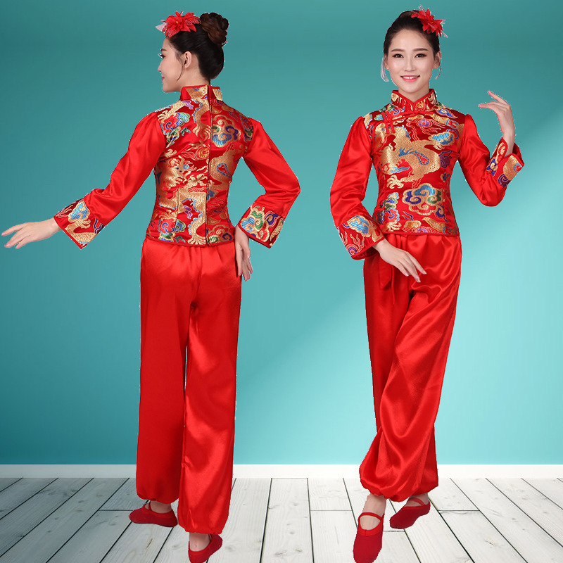 ชุดกี่เพ้า แขนยาวปักลายดอกไม้ คอป้าน+กางเกงขายาวสีแดง