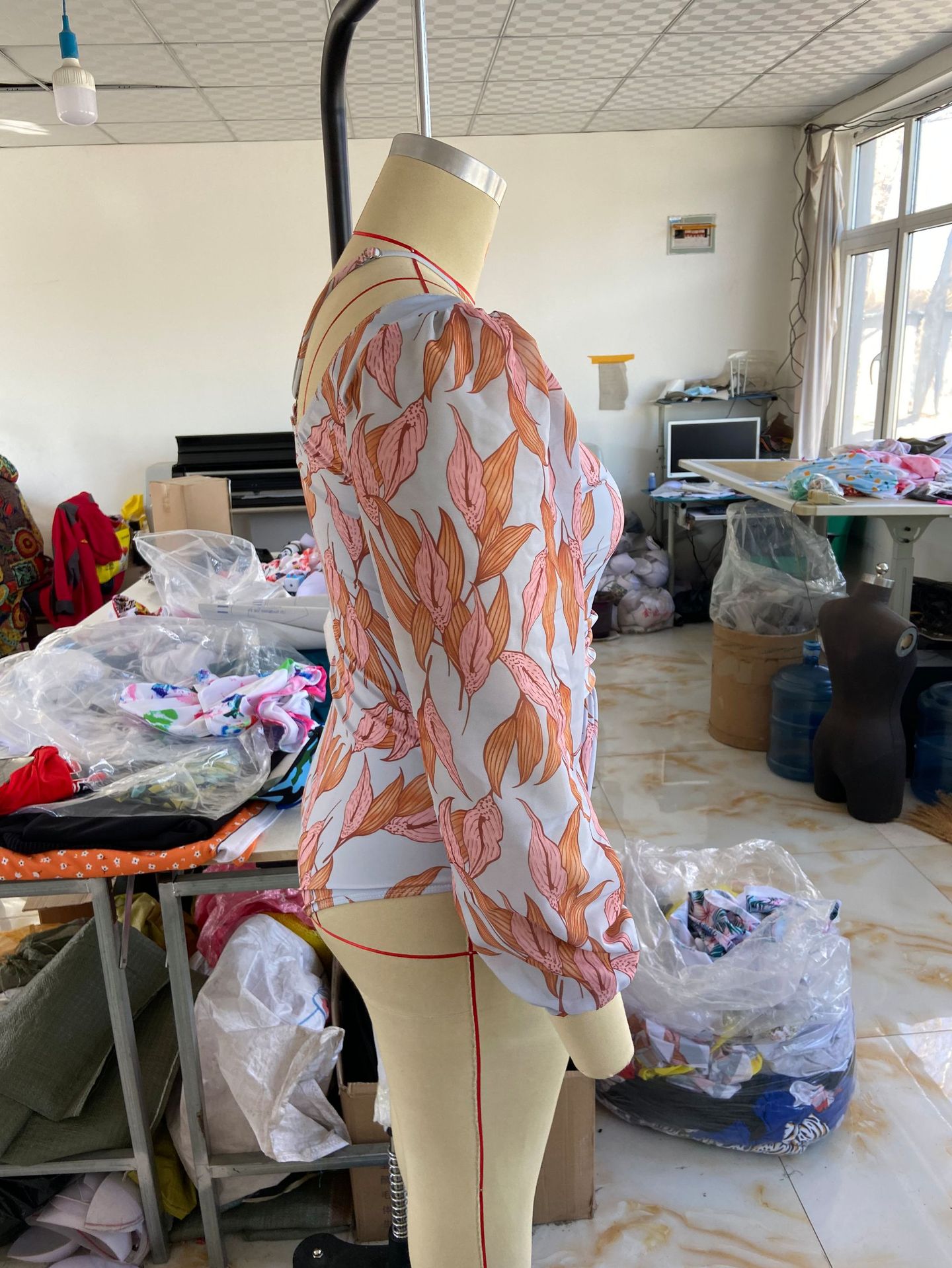 ชุดว่ายน้ำวันพีช 4xl รอบอก 48-54 รอบเอว44-50 สะโพก 50-58 นิ้ว ผ้าดี งานสวยมากๆค่ะ งานไซส์ฝรั่งนะคะ