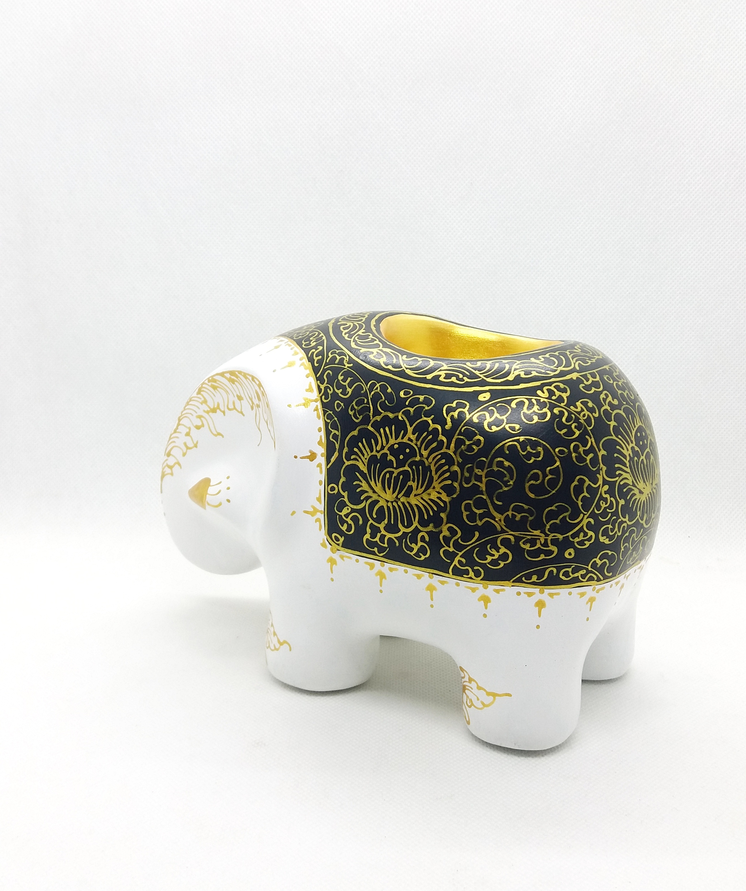 ช้างใส่เทียนหอม Size M สีดำขาว