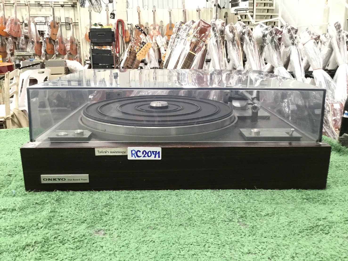 เครื่องเล่นแผ่นเสียง ONKYO : CP-250A