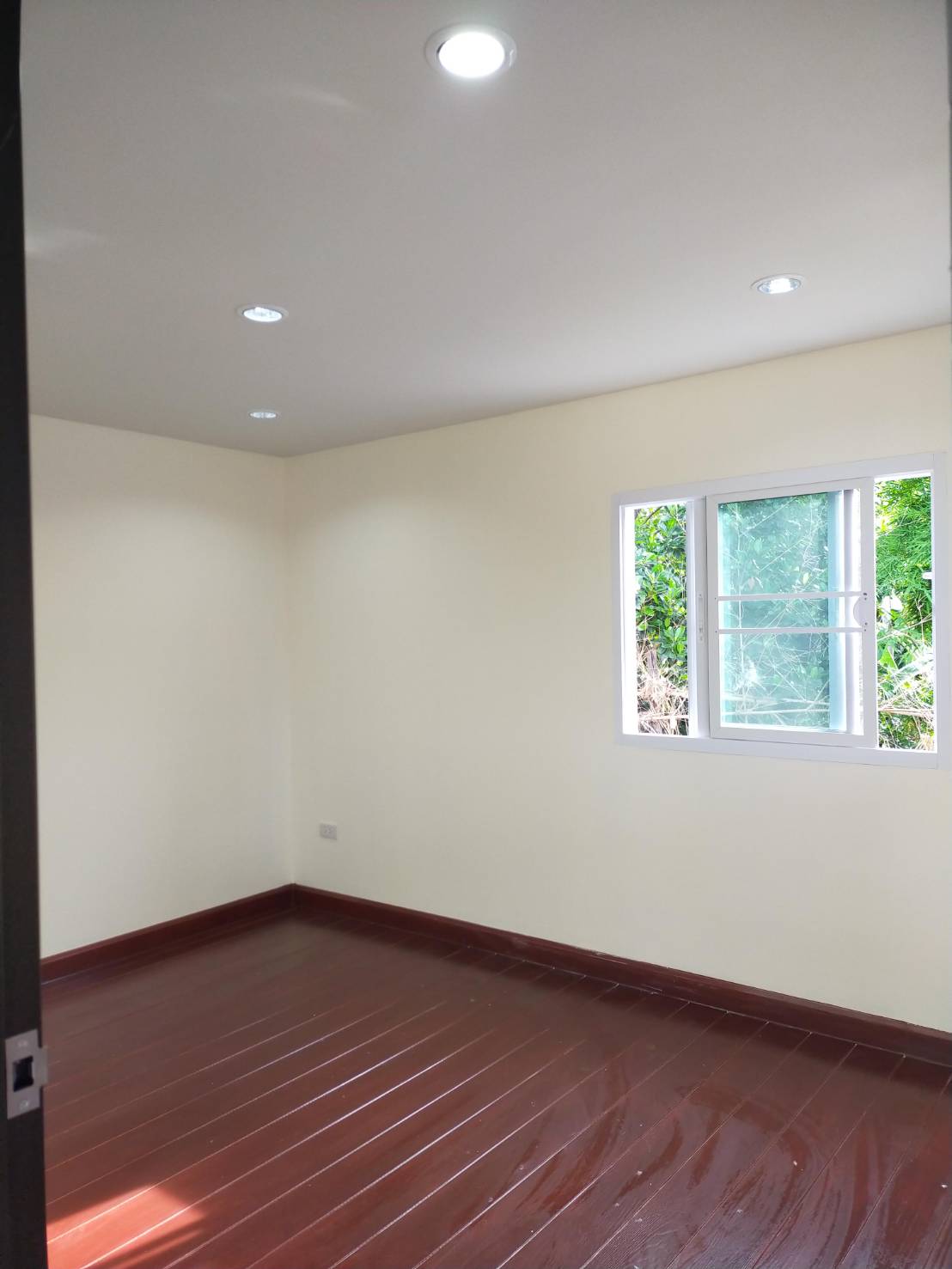 1นอน1นั่งเล่น บ้านน็อคดาวน์ ป.เจริญ