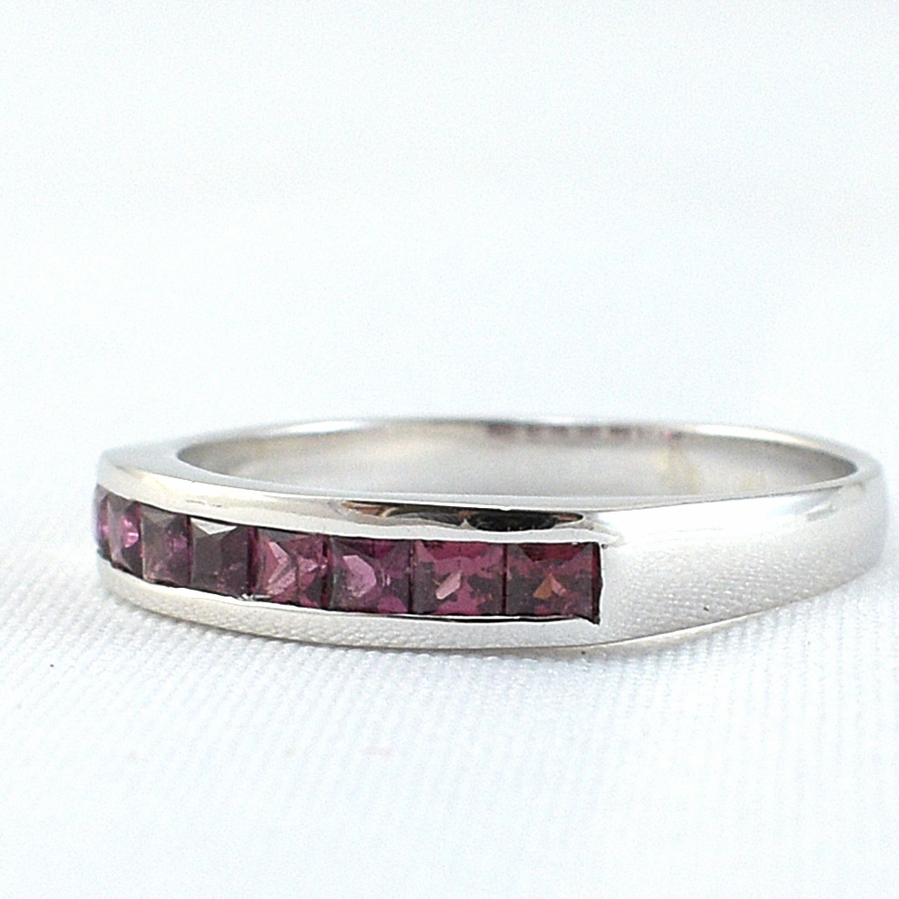 แหวนเงินแท้ราคาถูกชุบทองคำขาว โรโดไลท์การ์เน็ตแท้ 0.60 กะรัต งานประณีตสวยงาม สั่งผลิตค่ะ