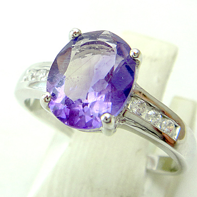 แหวนเงินแท้ราคาถูกชุบทองคำขาว แอมิทิสต์แท้ 1.85 กะรัต เพชรCZ 0.08 กะรัต งานประณีตสวยงาม สั่งผลิตค่ะ