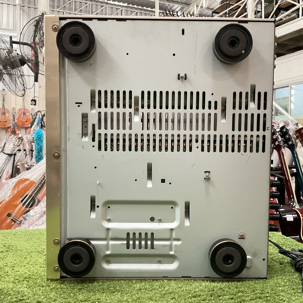 เครื่องขยายเสียง DENON : AVC-1550