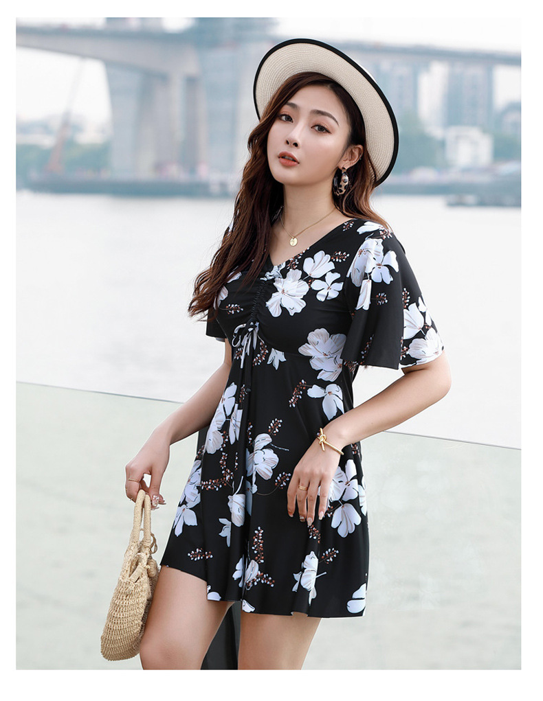 ชุดว่ายน้ำวันพีชไซส์ใหญ่ 9xl รอบอก 52-62 เอว44-58 สะโพก 54-66 ยาว 37 นิ้วค่ะ ด้านในเป็นขาสั้นติดชุด ผ้าดี งานสวยมากค่ะ