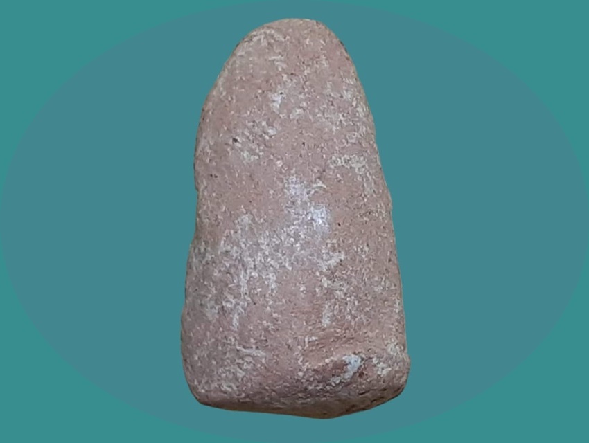 พระรอด หลวงพ่อมุ่ย วัดดอนไร่ จ.สุพรรณบุรี เนื้อดิน สีแดง ปี 2516 พิมพ์กลาง