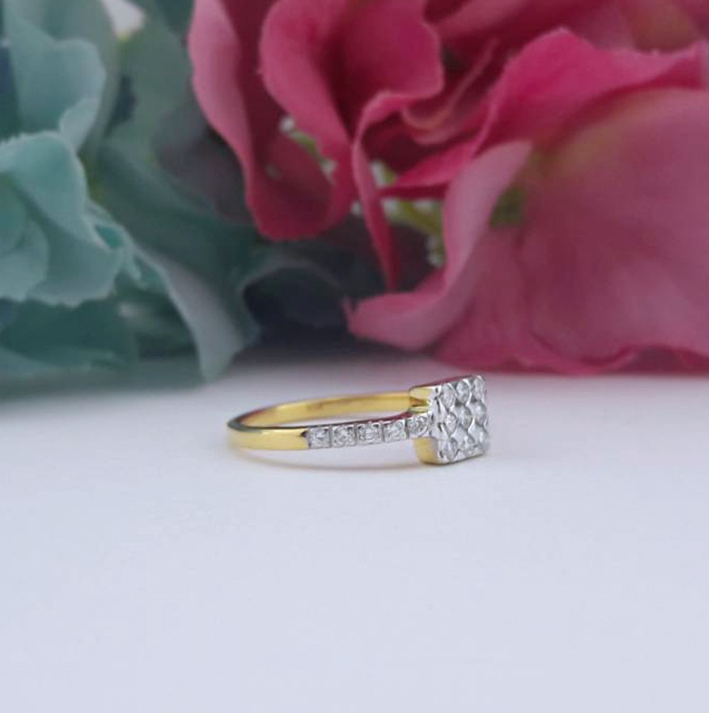 สั่งผลิตเพชรเบลเยี่ยมคัท แหวนแต่งงาน แหวนหมั้น ใส่เที่ยว ออกงาน แหวนทองคำ 18K เพชรแท้ 0.31 กะรัต 2.41 กรัม น้ำ 99 ราคาถูกมาก มีใบรับประกันค่ะ