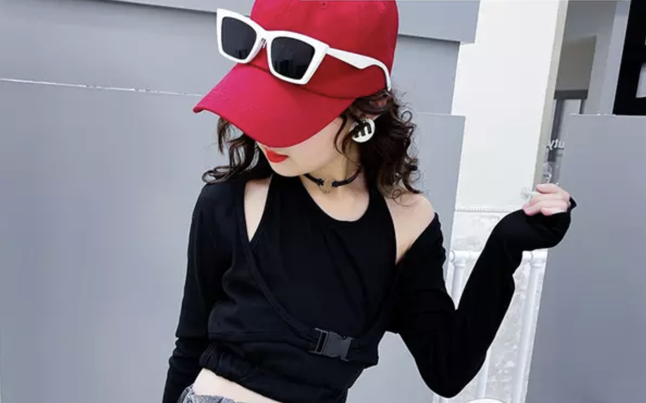 **เฉพาะเสื้อ**ชุดเต้น ฮิปฮอป เสื้อแขนยาว แขนคอไขว้ สีดำสลับดำ