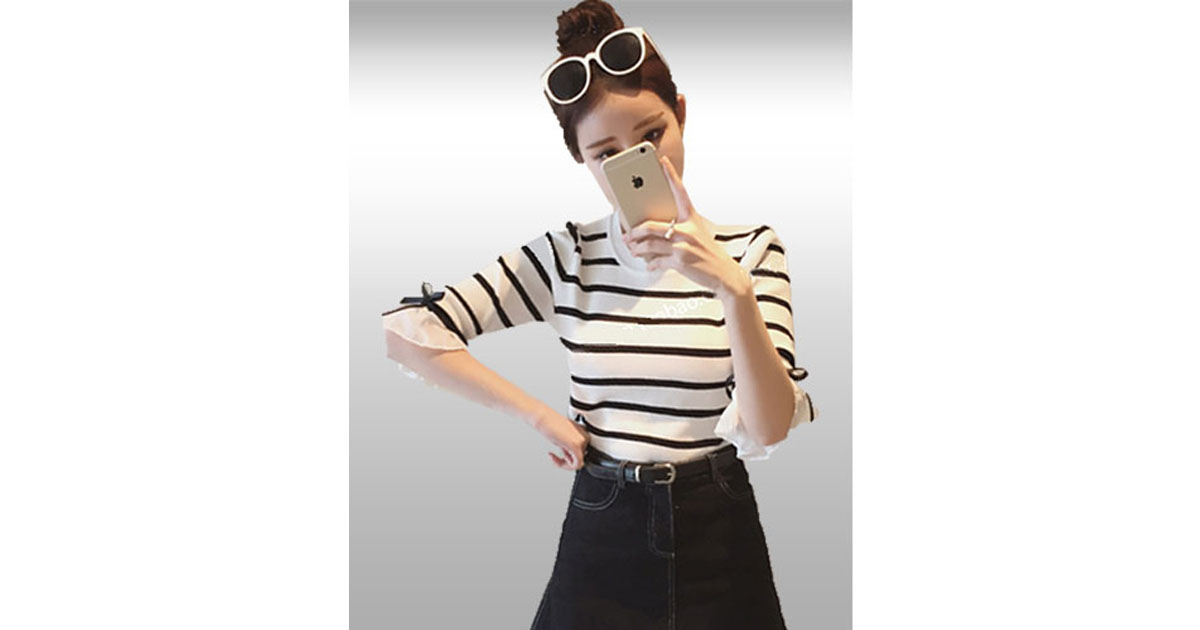 เสื้อแฟชั่นลายริ้วแขนระบายติดโบว์ผูก รหัส1469