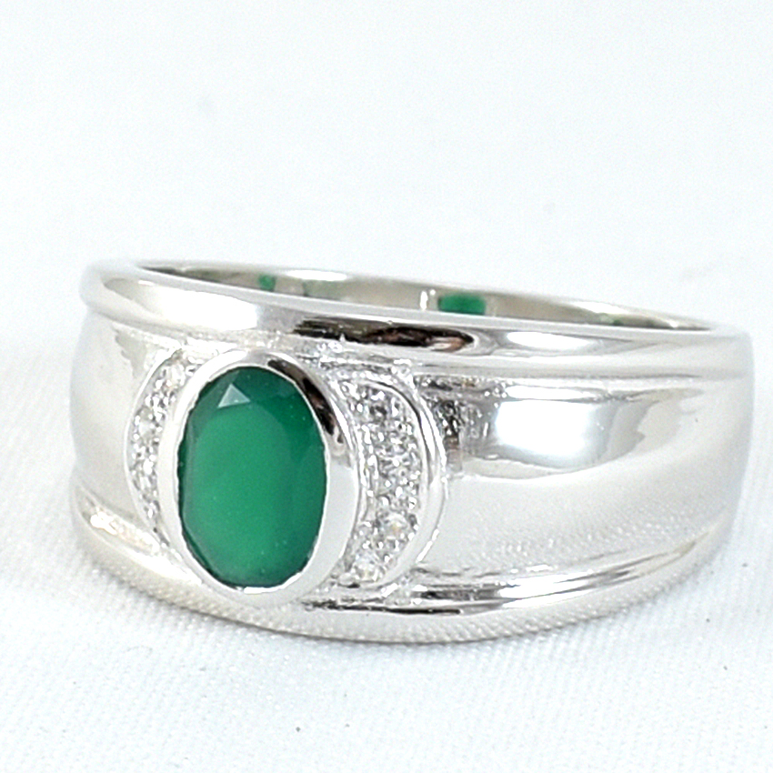 แหวนเงินแท้ราคาถูกชุบทองคำขาว พลอยแท้กรีนอะเกท 0.95 กะรัต เพชรCZ 0.08 กะรัต งานประณีตสวยงาม สั่งผลิตค่ะ