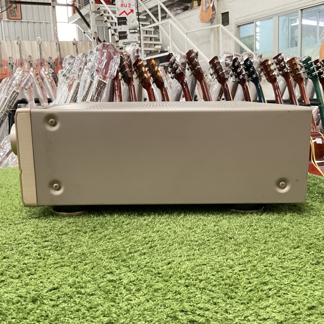 เครื่องขยายเสียง DENON : AVC-1550