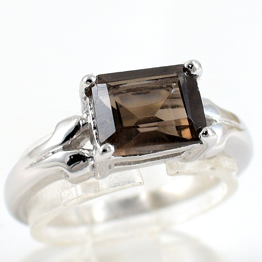 แหวนเงินแท้ราคาถูกชุบทองคำขาว พลอยแท้สโมกกี้ควอทซ์ 1.48 กะรัต งานประณีตสวยงาม สั่งผลิตค่ะ