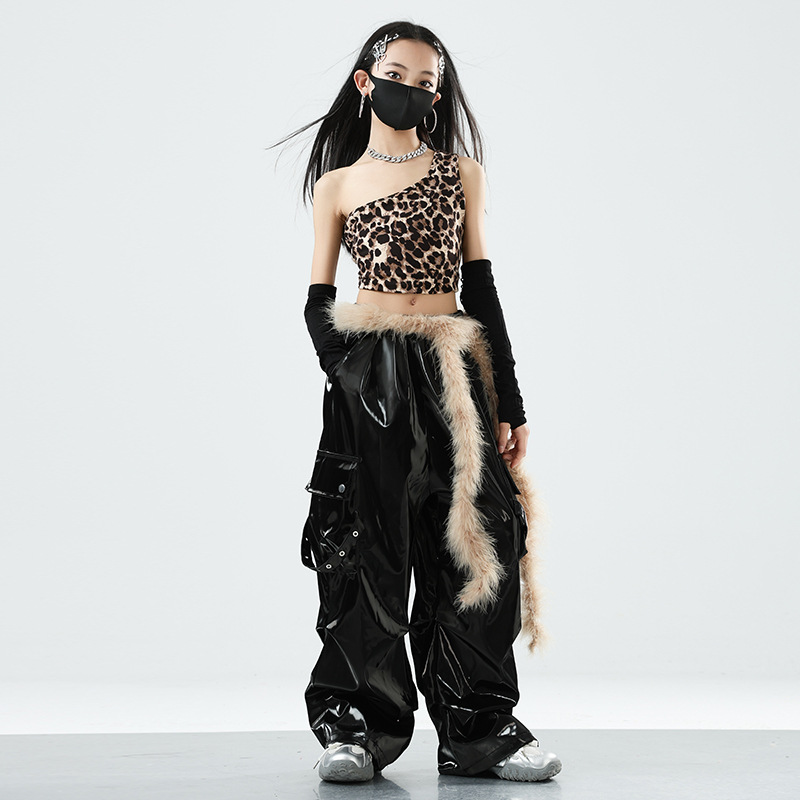 Friendly4kid ชุดเต้น เด็กผู้หญิง เซ็ตเสื้อลายเสือ+กางเกงแนวสตรีทลุคฮิปฮอป**เปิดจอง