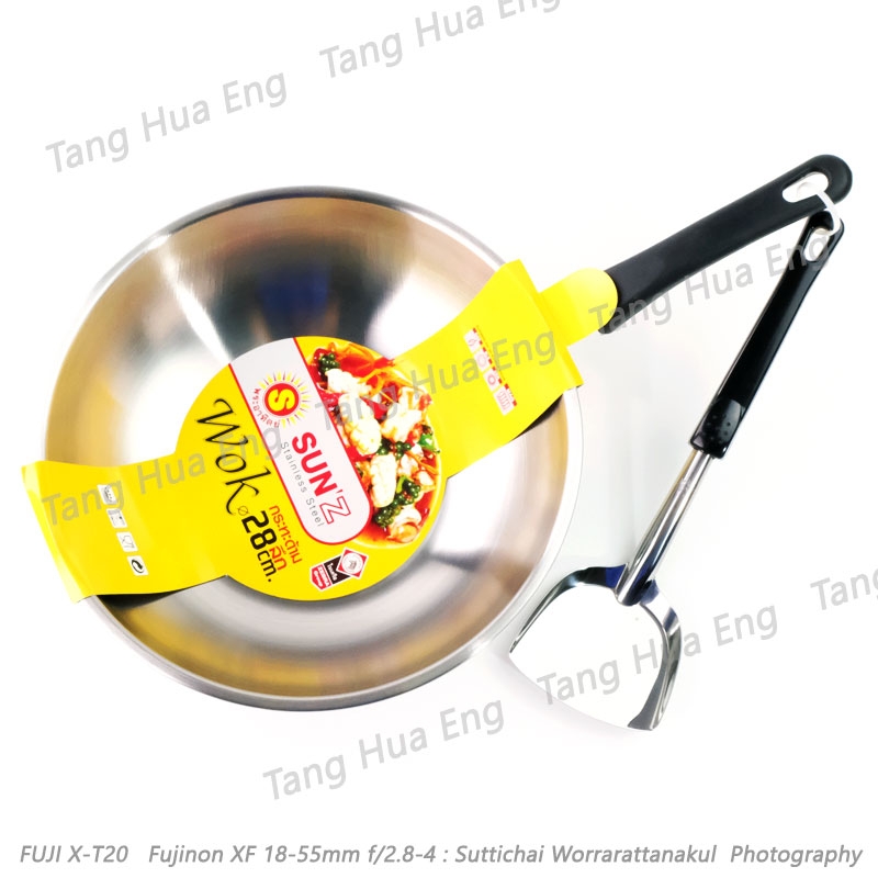 กระทะสเตนเลสด้ามดำ ขนาด 28 ซม. + ตะหลิวเล็ก ตราพระอาทิตย์