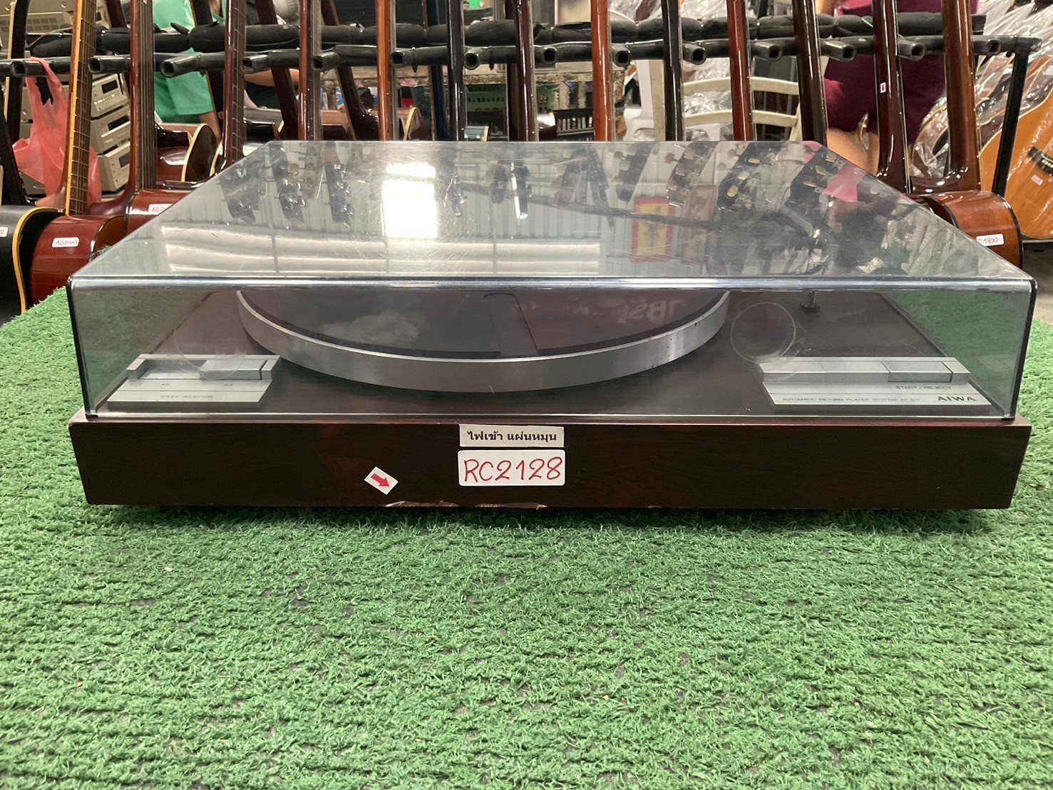 เครื่องเล่นแผ่นเสียง AIWA : AP-D11