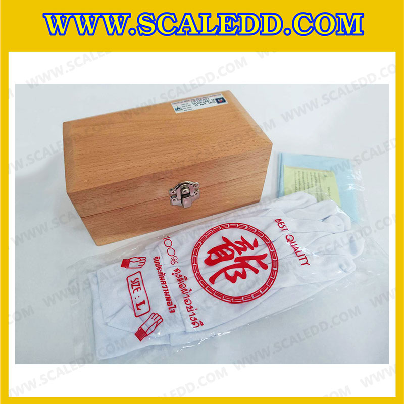 ตุ้มน้ำหนักสแตนเลสชุด 200g (Class F1) ชุดตุ้มน้ำหนักสแตนเลส 200g พร้อมกล่องไม้บุกำมะหยี่ ถุงมือ และผ้าเช็ดตุ้ม