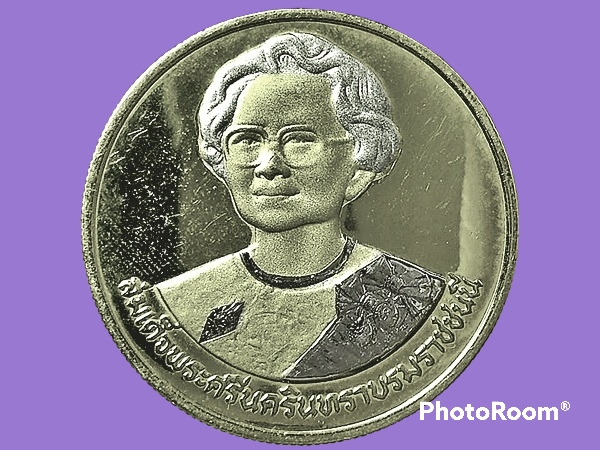 เหรียญทองแห่งสุขภาพดีถ้วนหน้า 10 Baht (HRH Princess Mother Srinagarindra: WHO's Health...) 1990