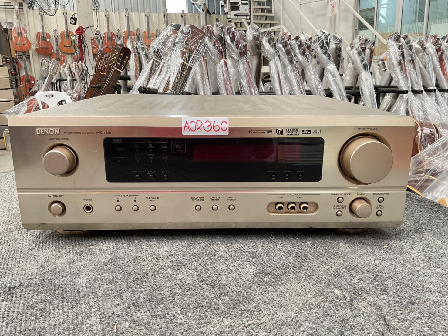 เครื่องขยายเสียง DENON : AVC-1580