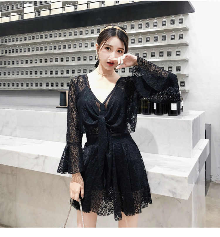 ชุดว่ายน้ำ5xl เซต 2 ชิ้น ชุด+เสื้อ รอบอก 36-44 รอบเอว32-36สะโพก40-46 นิ้ว ยาว 34 นิ้วเสื้อตัวนอกอก 46นิ้วค่ะ ผ้าดีงานสวย หรู ดูดีมากค่ะ