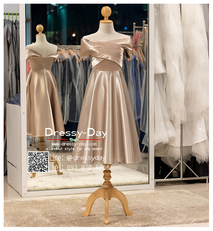 รหัส ชุดราตรี :PFS070 ชุดราตรีสั้น มีแขน ไหล่ปาด สีทอง สวยเซ็กซี่ สง่า ใส่เป็นชุดไปงานแต่งงาน งานกาล่าดินเนอร์ งานเลี้ยง งานพรอม งานรับกระบี่