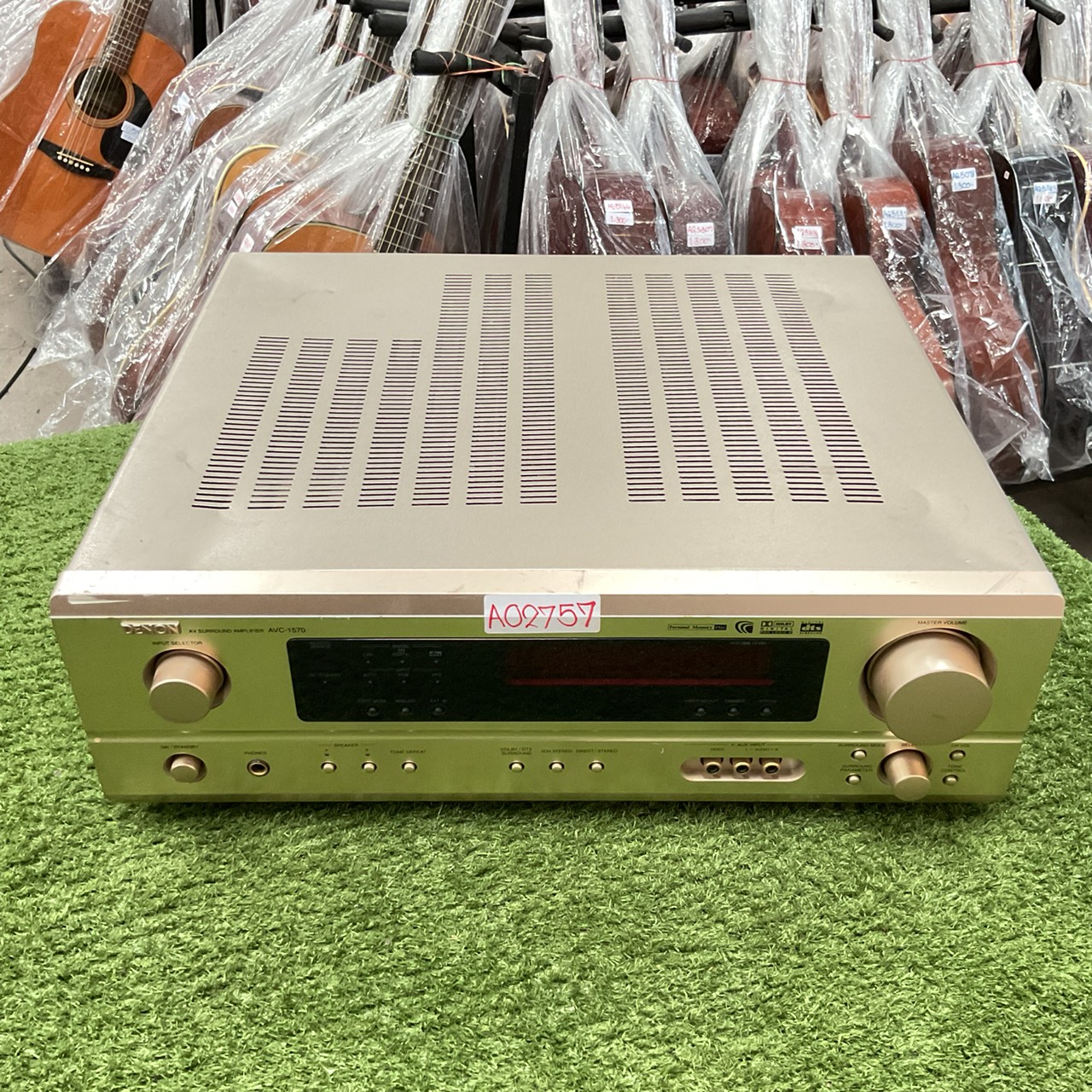 เครื่องขยายเสียง DENON : AVC-1570