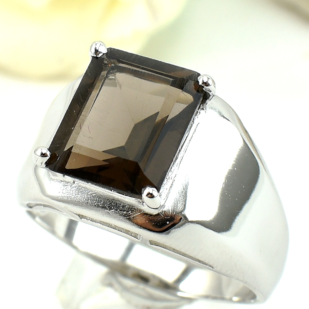 แหวนเงินแท้ราคาถูกชุบทองคำขาว พลอยแท้สโมกกี้ควอทซ์ 3.25 กะรัต งานประณีตสวยงาม สั่งผลิตค่ะ