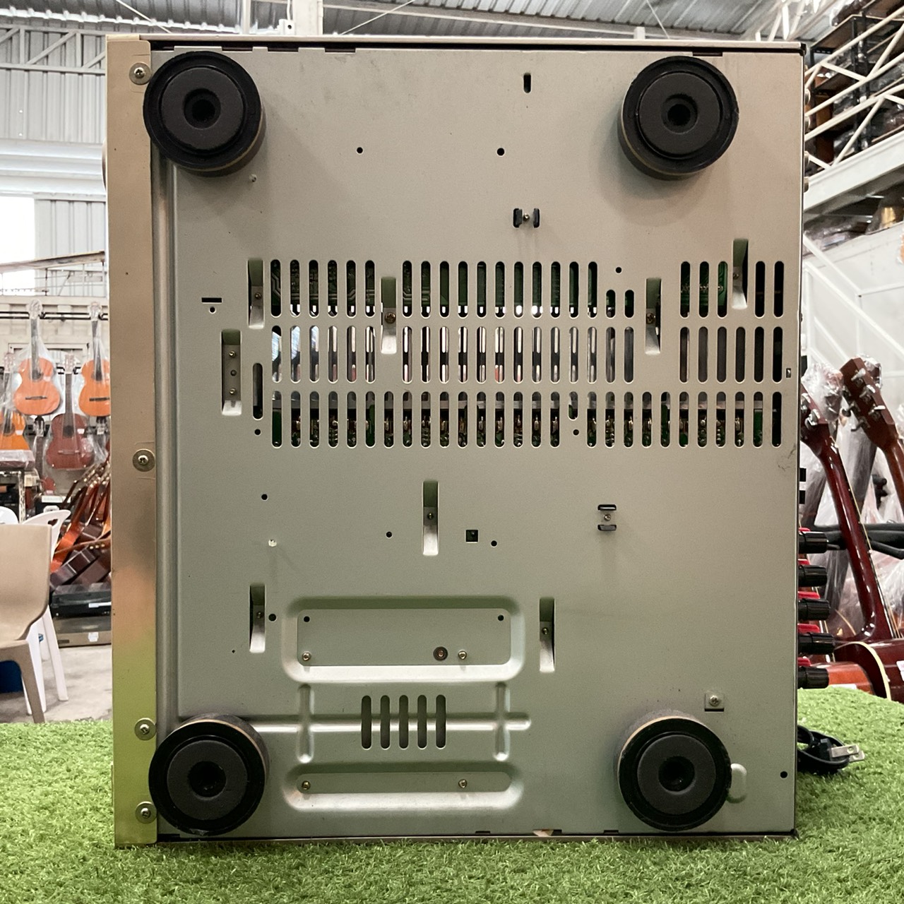 เครื่องขยายเสียง DENON : AVC-1550