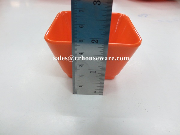 ชามสี่เหลี่ยม 3 นิ้ว สีส้ม 017-D999-3