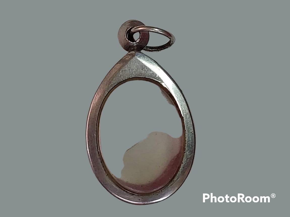 กรอบพระสแตนเลส เหรียญ