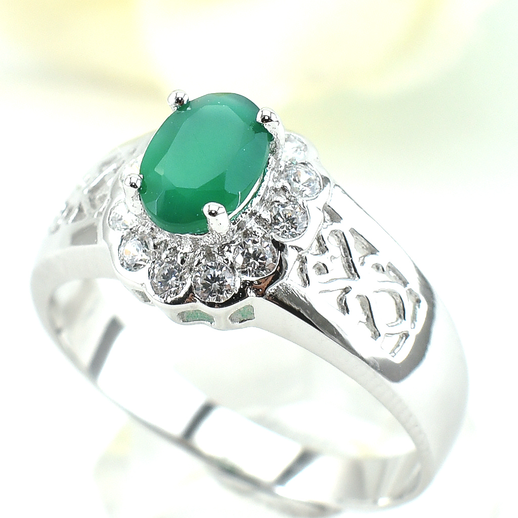 แหวนเงินแท้ราคาถูกชุบทองคำขาว พลอยแท้กรีนอะเกท 0.72 กะรัต เพชรCZ 0.18 กะรัต งานประณีตสวยงาม สั่งผลิตค่ะ