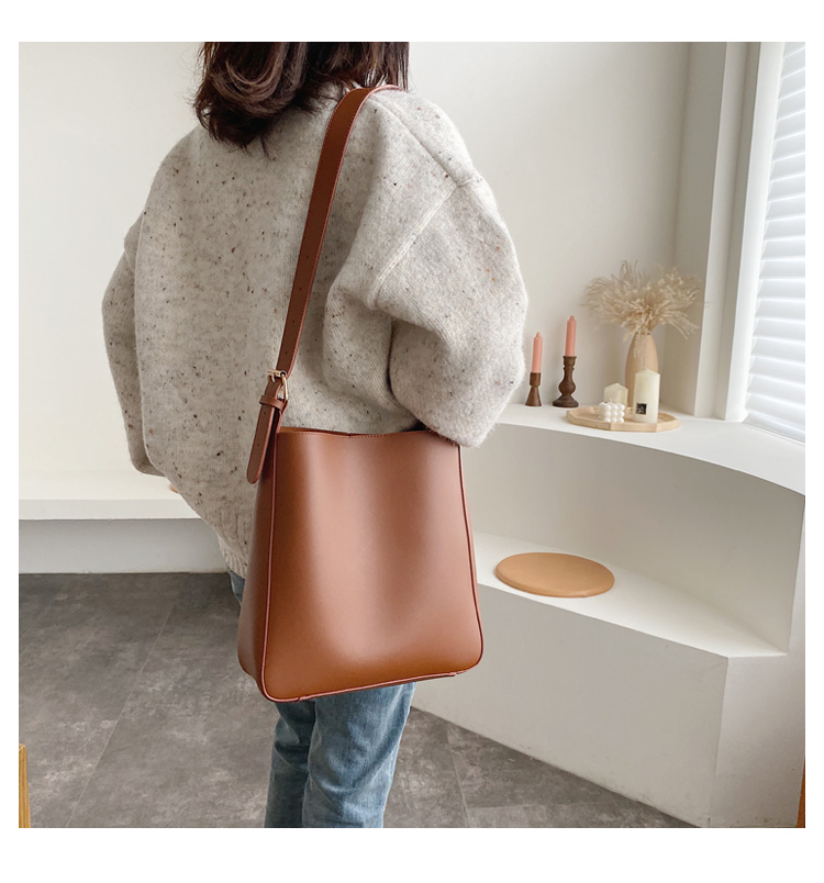 สินค้าพรีออเดอร์ กระเป๋าแฟชั่นสวยหรู มี 5 สี รหัส PO-BAG-037