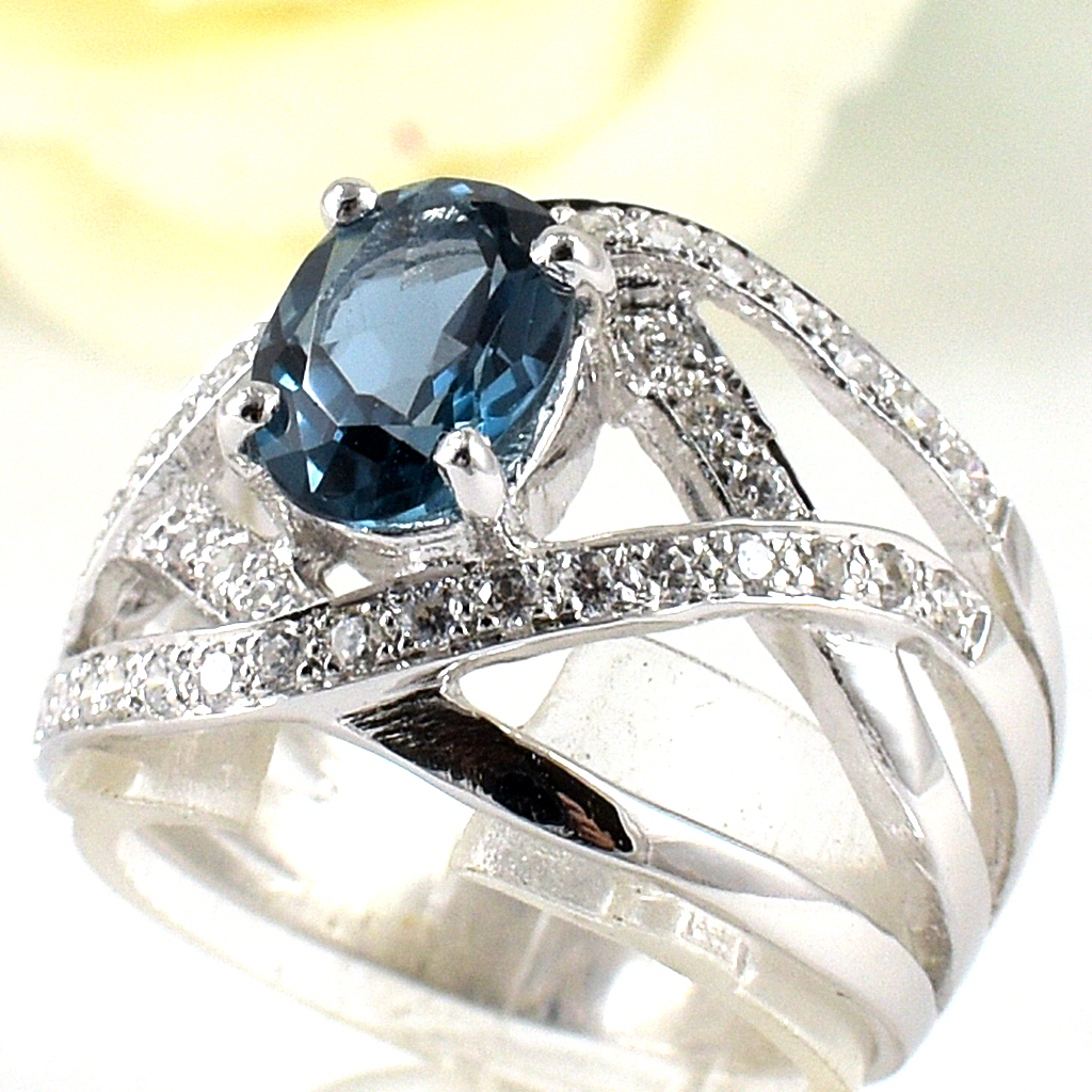 แหวนเงินแท้ราคาถูกชุบทองคำขาว ลอนดอนบลูโทปาซแท้ 1.45 กะรัต เพชรCZ 0.38 กะรัต งานประณีตสวยงาม สั่งผลิตค่ะ