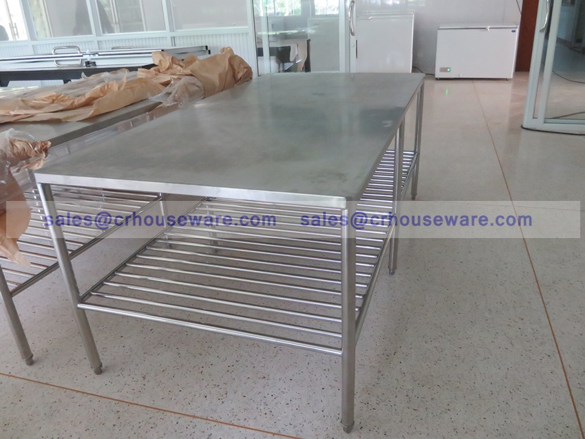 โต๊ะสเตนเลสสี่เหลี่ยม รหัส 002-UCN-1022,โต๊ะปฎิบัติการสเตนเลสส่งมหาวิทยาลัย 80*150 ซม