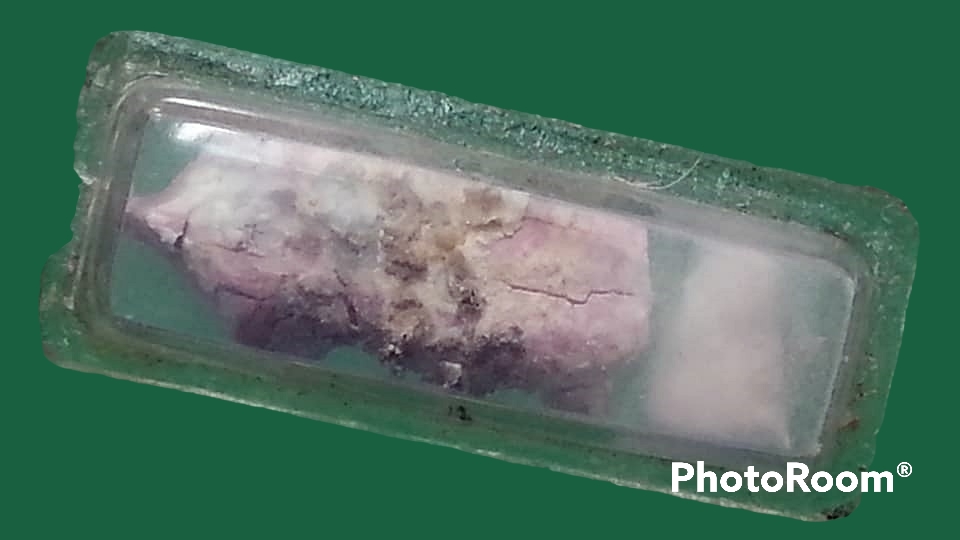 เศษผง ชิ้นส่วน สมเด็จ บางขุนพรหม วัดใหม่อมตรส กรุงเทพมหานคร