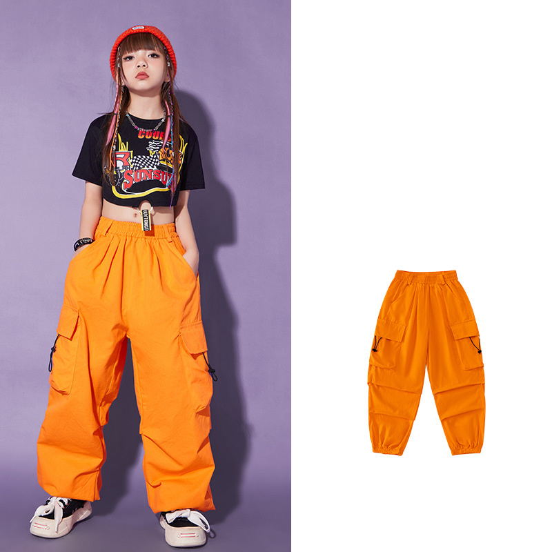 พร้อมส่ง ***ชุดเต้น แดนซ์ เสื้อเอวลอยแต่งลาย+กางเกงคาร์โก้ สีส้ม