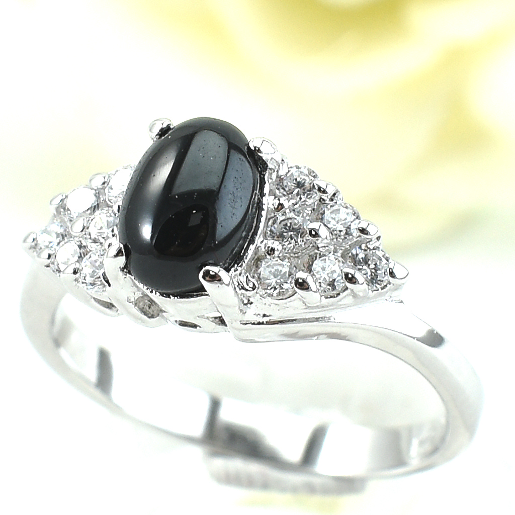 แหวนเงินแท้ราคาถูกชุบทองคำขาว นิลแท้ 0.70 กะรัต เพชรCZ 0.36 กะรัต งานประณีตสวยงาม สั่งผลิตค่ะ